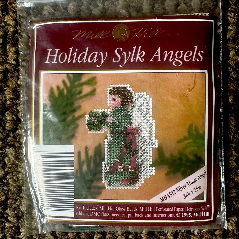 VTG 1995 Mill Hill Counted Glass Bead ORNAMENTS KIT Holiday Sylk Angels New